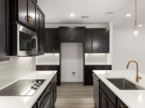 2633  Lost Maples Lane , Dallas Texas 75228