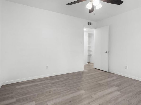 404  Dollins Street , Cedar Hill Texas 75104