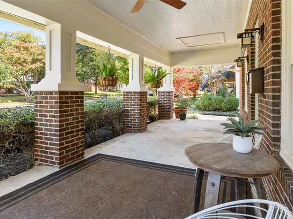 5710  Mercedes Avenue , Dallas Texas 75206