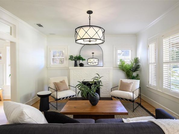 5710  Mercedes Avenue , Dallas Texas 75206