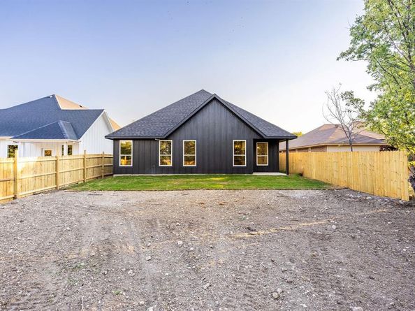 8814  Rockway Street , White Settlement Texas 76108