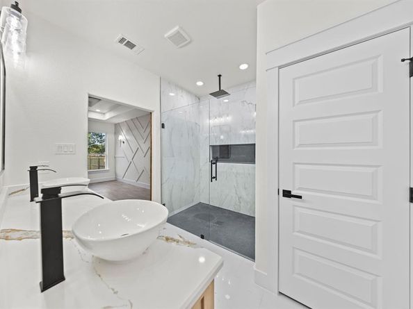 8814  Rockway Street , White Settlement Texas 76108