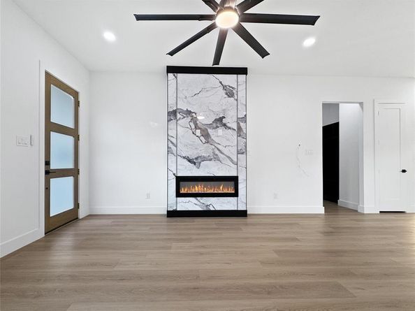 1833  Atlas Drive , Dallas Texas 75216