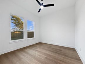 1833  Atlas Drive , Dallas Texas 75216