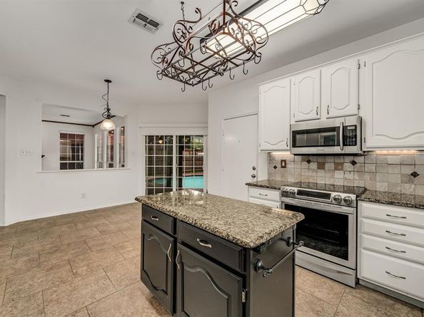 10613  Nashville Drive , Frisco Texas 75035