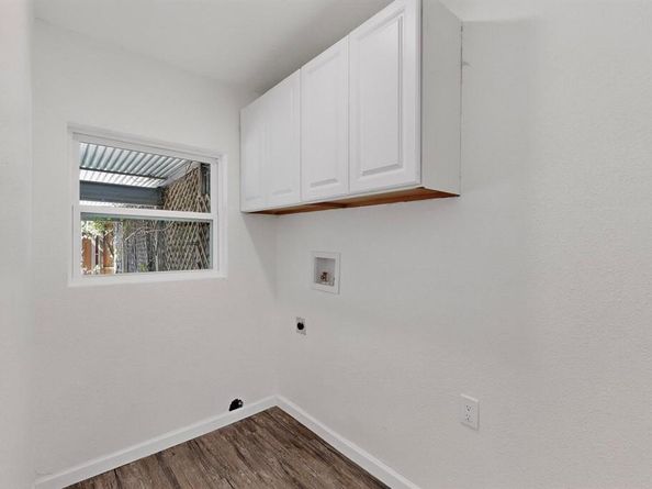 913  Arrowhead Drive , Garland Texas 75043