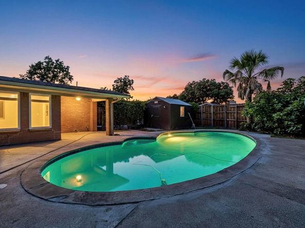913  Arrowhead Drive , Garland Texas 75043