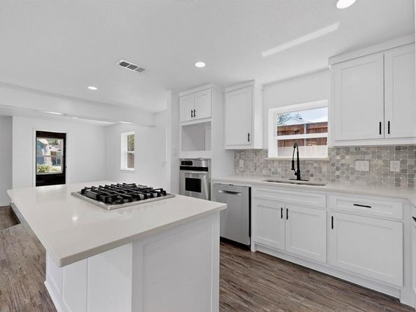 913  Arrowhead Drive , Garland Texas 75043