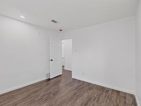 913  Arrowhead Drive , Garland Texas 75043