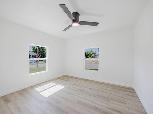 2504  Guilford Road , Fort Worth Texas 76107