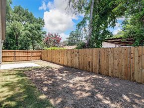 2511  Birdell Court , Fort Worth Texas 76105