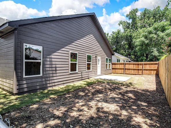 2511  Birdell Court , Fort Worth Texas 76105