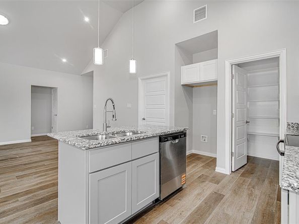 2511  Birdell Court , Fort Worth Texas 76105