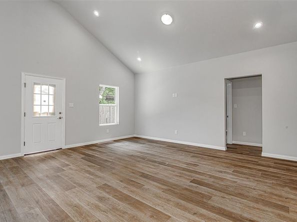 2511  Birdell Court , Fort Worth Texas 76105