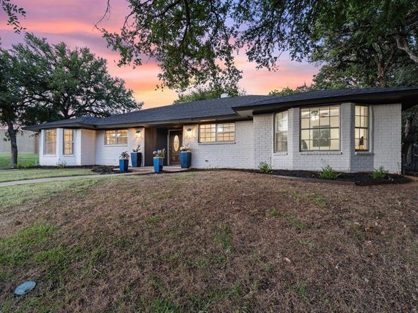 345  Somerset  , Bedford Texas 76022