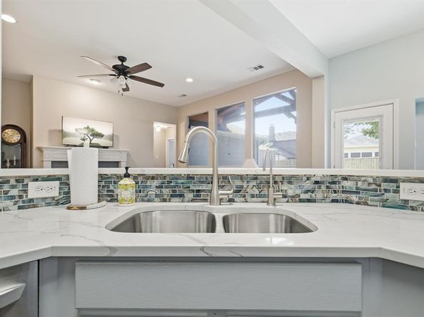 3202  Berkshire Lane , Corinth Texas 76210