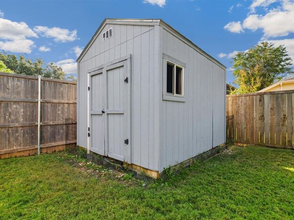 3202  Berkshire Lane , Corinth Texas 76210