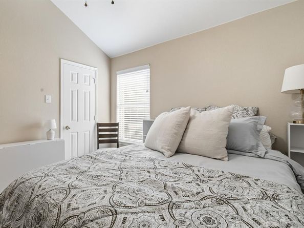 3202  Berkshire Lane , Corinth Texas 76210