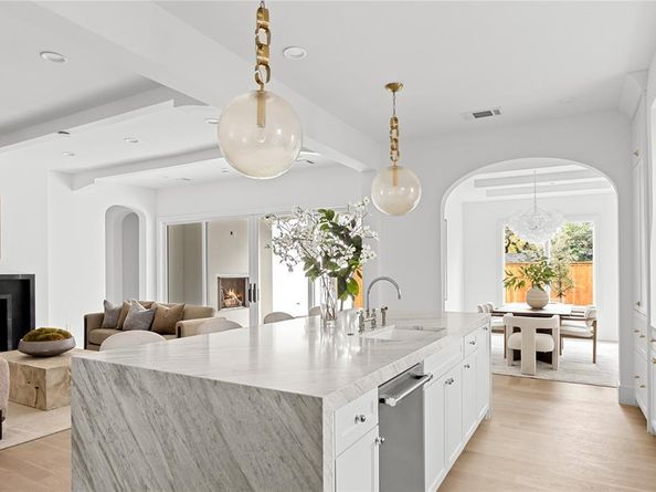 6454  Kenwood Avenue , Dallas Texas 75214