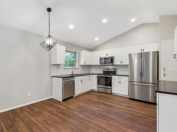 1300  Timbercrest Drive , Benbrook Texas 76126