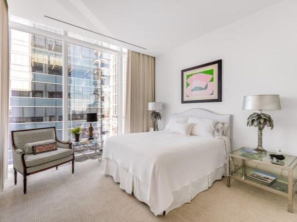 1747  Leonard Street  903, Dallas Texas 75201