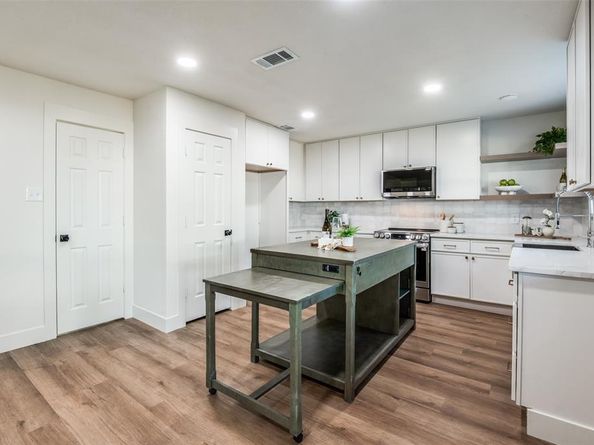 3005  Pacifica Street , Carrollton Texas 75007