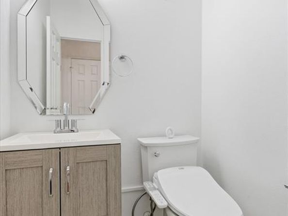 3528  Eisenhower Street , Carrollton Texas 75007