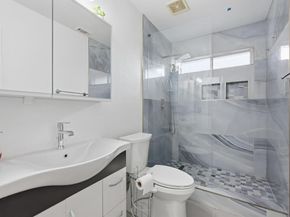 3528  Eisenhower Street , Carrollton Texas 75007