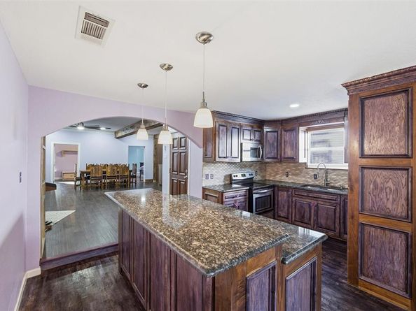 2734  Fordham Road , Dallas Texas 75216