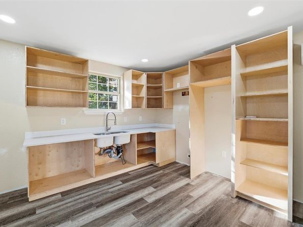 2734  Fordham Road , Dallas Texas 75216