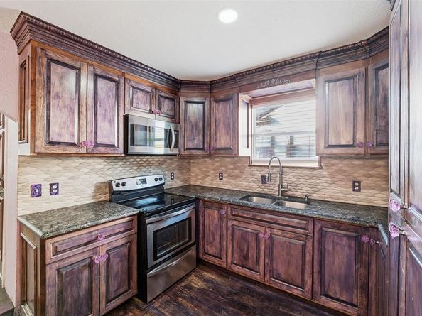 2734  Fordham Road , Dallas Texas 75216