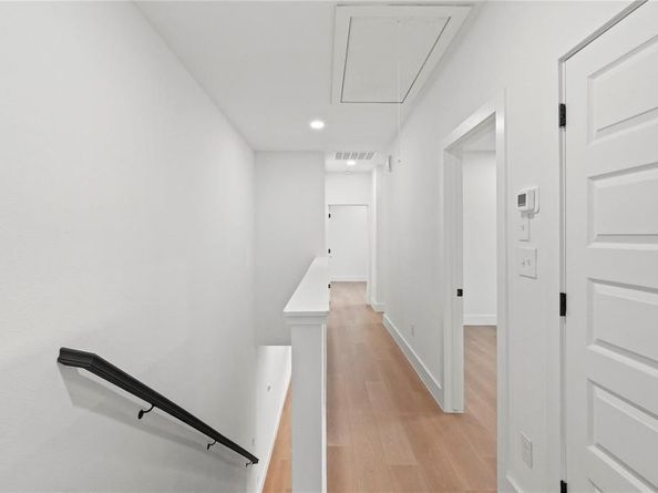 1407  Barry Avenue , Dallas Texas 75223