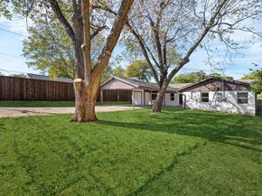 1614 E Red Bird Lane , Dallas Texas 75241