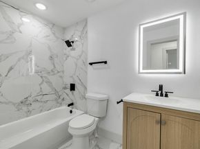 1614 E Red Bird Lane , Dallas Texas 75241