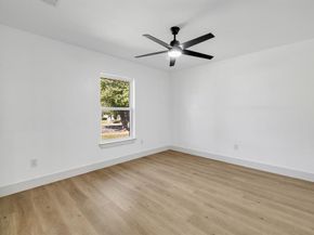 1614 E Red Bird Lane , Dallas Texas 75241