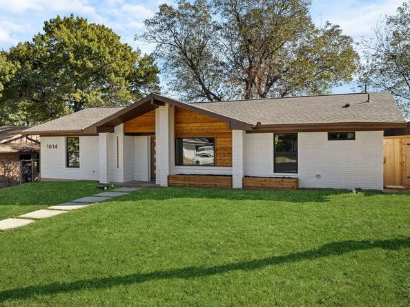 1614 E Red Bird Lane , Dallas Texas 75241