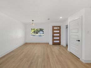 1614 E Red Bird Lane , Dallas Texas 75241