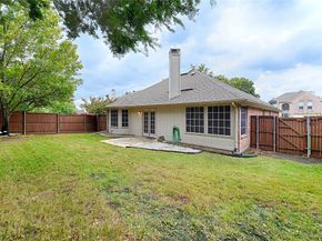 10106  Green Court , Irving Texas 75063