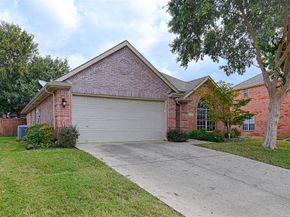 10106  Green Court , Irving Texas 75063