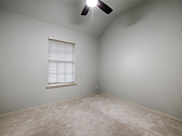 10106  Green Court , Irving Texas 75063