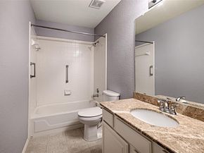 10106  Green Court , Irving Texas 75063