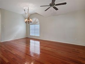 10106  Green Court , Irving Texas 75063