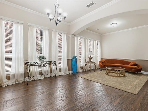 1113  Grant Avenue , Lantana Texas 76226