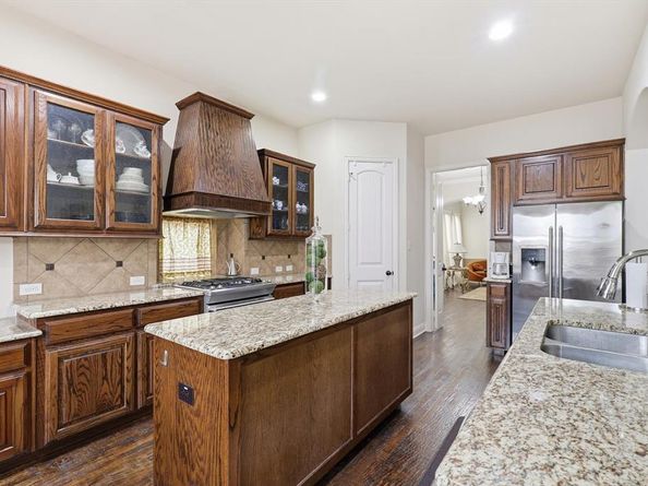 1113  Grant Avenue , Lantana Texas 76226