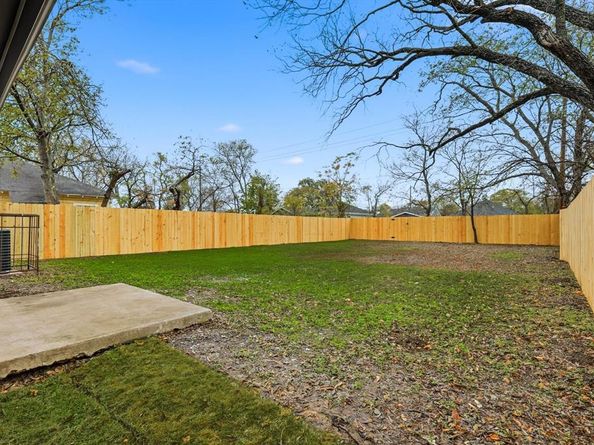 1207  Morrell Avenue , Dallas Texas 75203