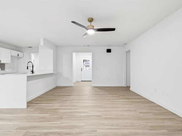 1207  Morrell Avenue , Dallas Texas 75203