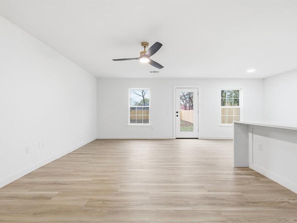 1207  Morrell Avenue , Dallas Texas 75203