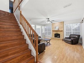 924  Rio Vista Lane , Arlington Texas 76017