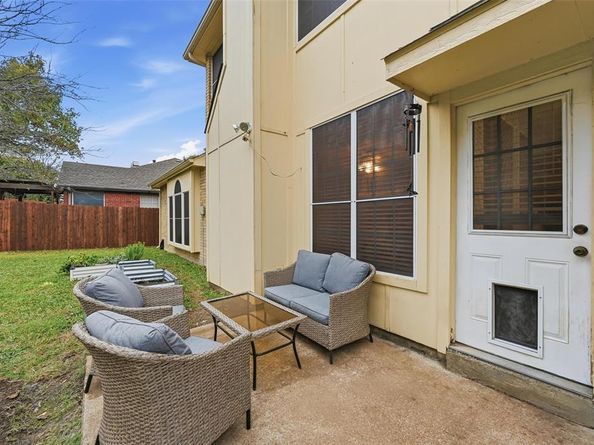 924  Rio Vista Lane , Arlington Texas 76017