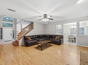 924  Rio Vista Lane , Arlington Texas 76017